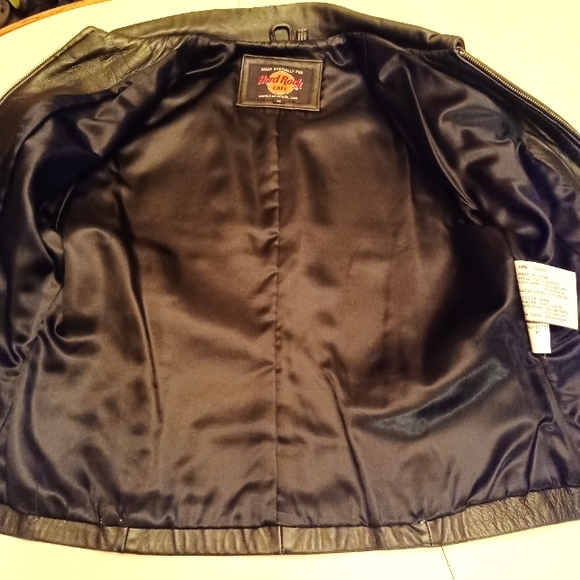 Vintage Hard Rock Cafe Women's Leather Jacket - Picture 8 of 16